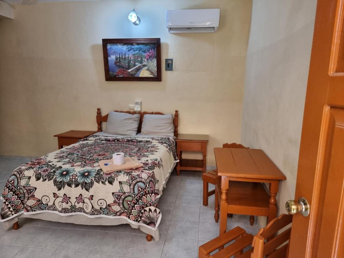Hotel Isla Esmeralda Косумель Екстер'єр фото
